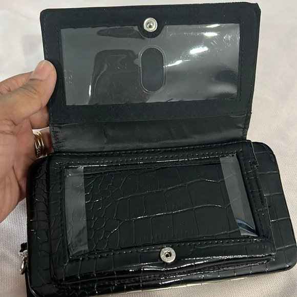 Black Crocodile wristlet - Picture 4 of 5